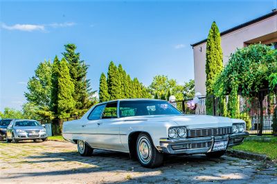Samochód do ślubu - Radawiec Duży biały Buick Electra 7500