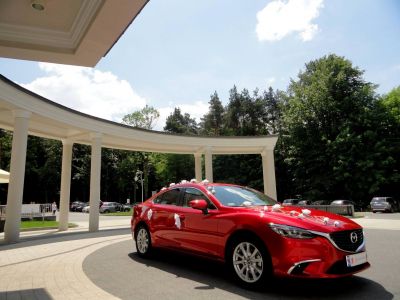 Samochód do ślubu - Kielce czerwony Mazda Mazda 6 2.0
